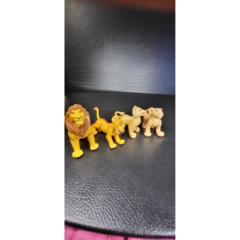 Lot Of 4 Burger King Disney Nala Simba Father jointed lion king Pixar toy figure